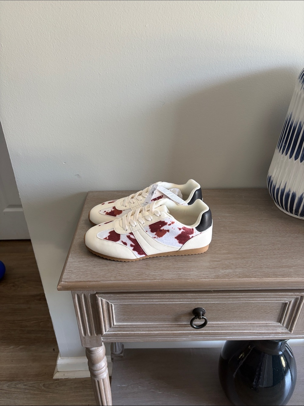 GAP Cream Sneakers with Burgundy Cow-Print and Black Heel